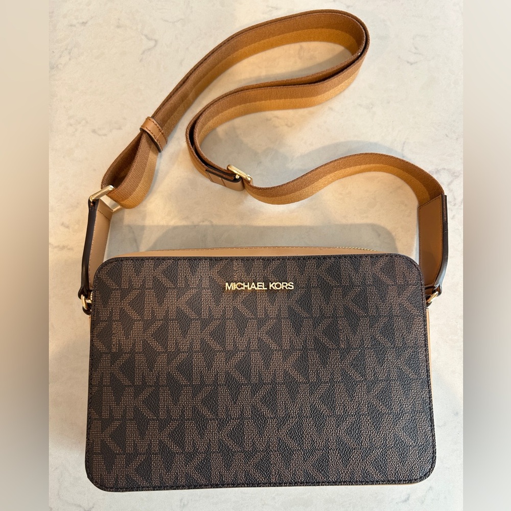 BRAND NEW Michael Kors Bag